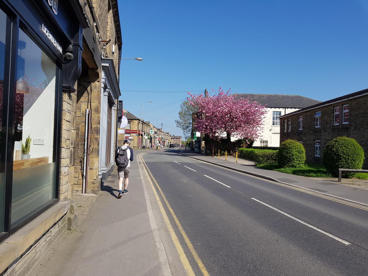 The Old Albion At Plover Cottage Lindley 哈德斯菲尔德 外观 照片